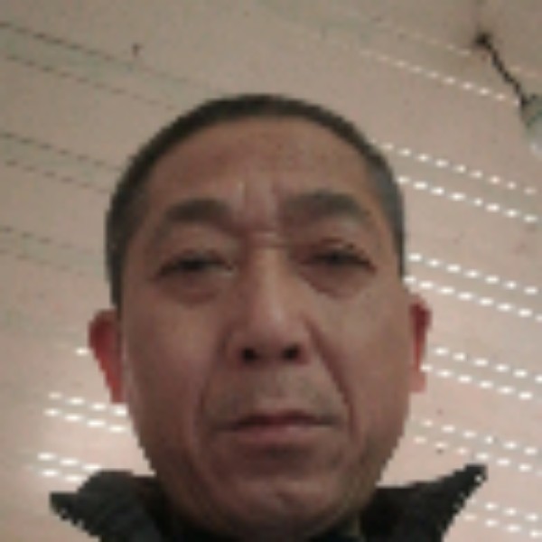 精明笑寒风的照片