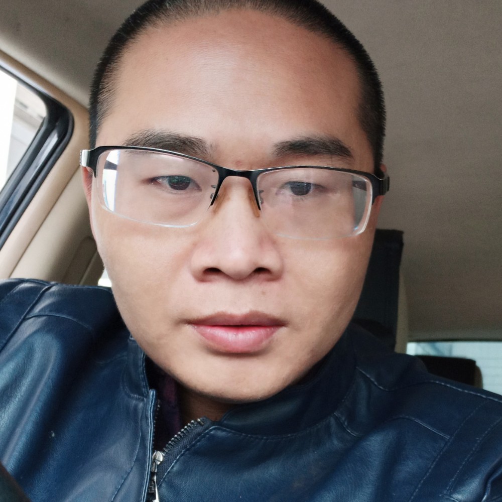 浅唱金毛的照片