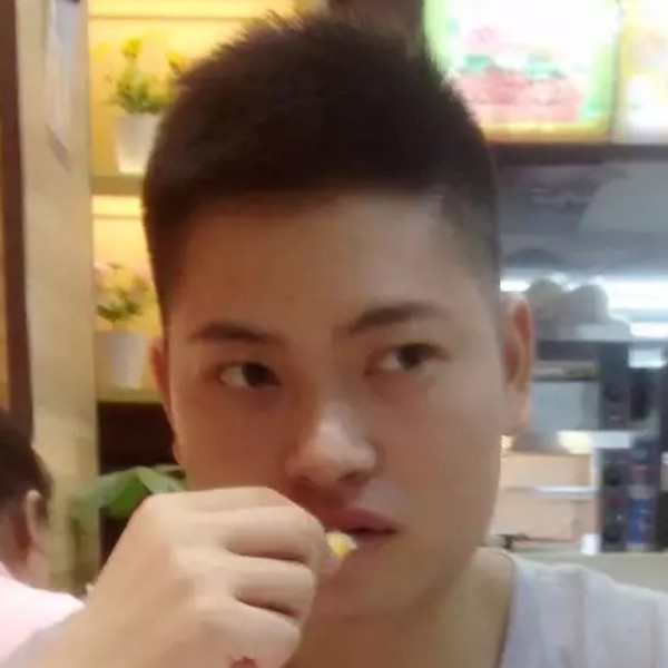 跳跃拿未来的照片