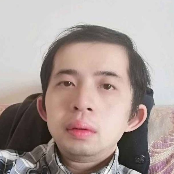 李元宾的照片