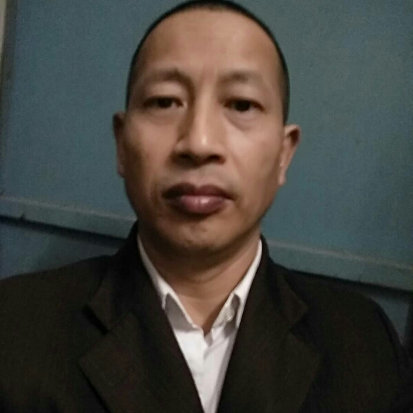 李金成的照片