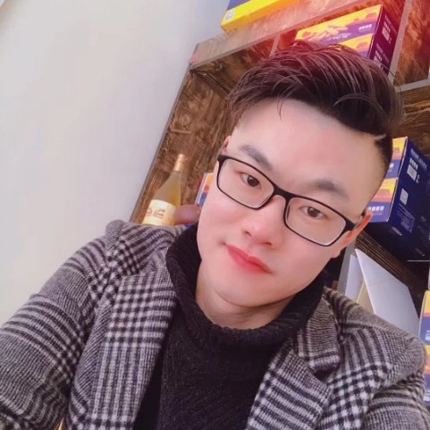 阁楼夜听雨的照片