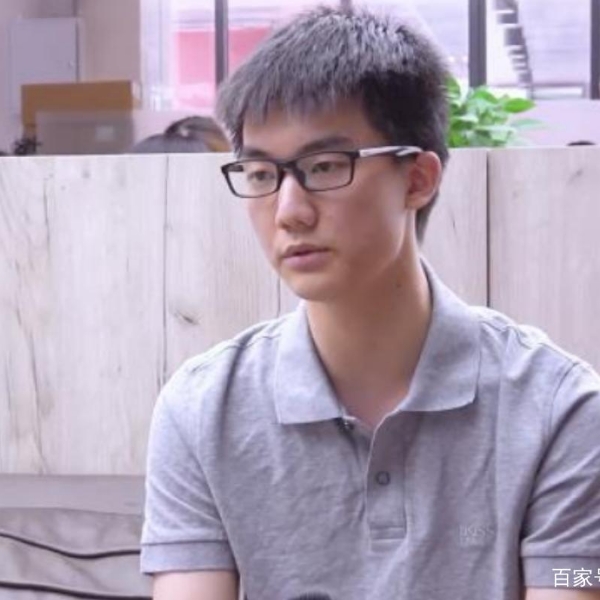 琉璃就甜蜜的照片