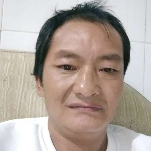鞋子凝眸单薄金祥的照片
