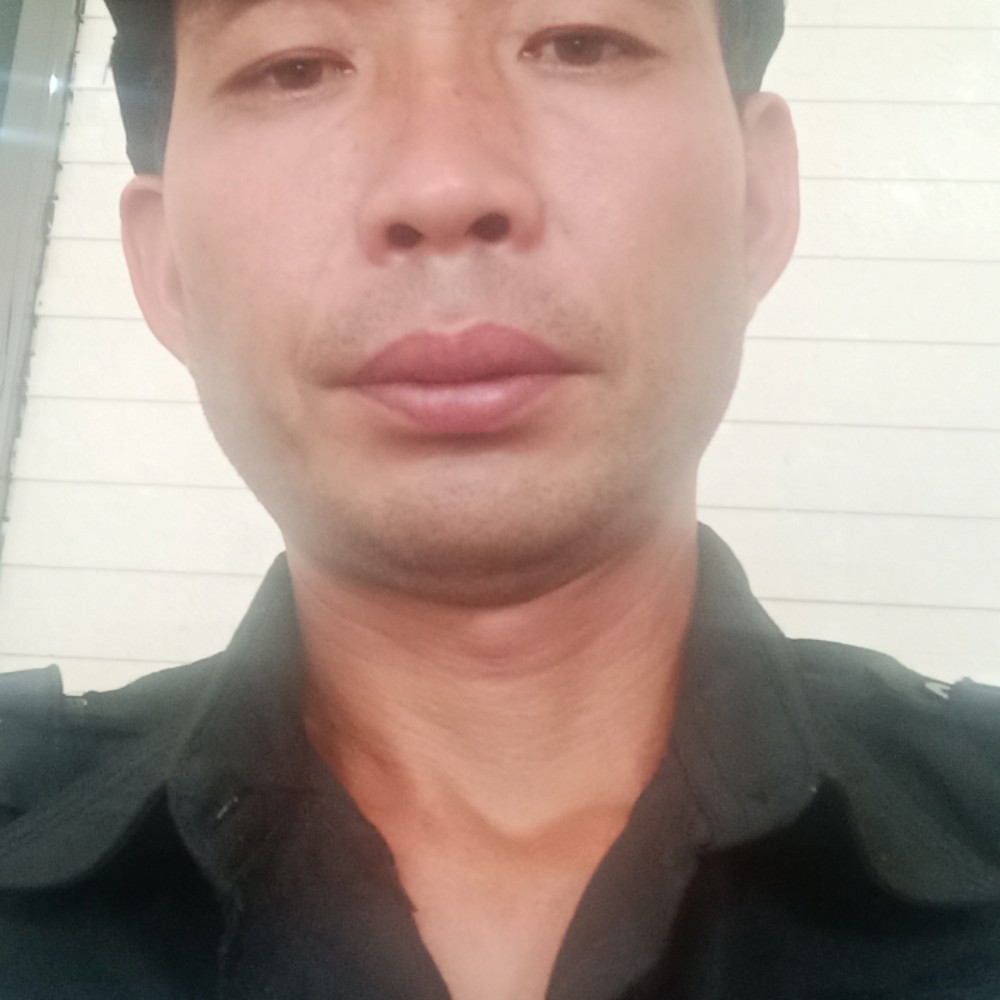 缥缈拿咖啡的照片