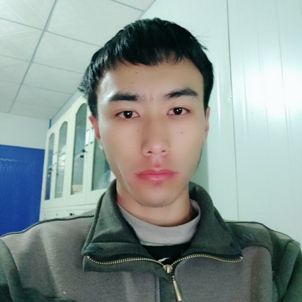 长得很随意的照片