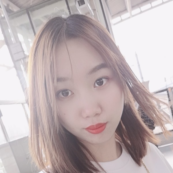 寒冷有机器猫的照片
