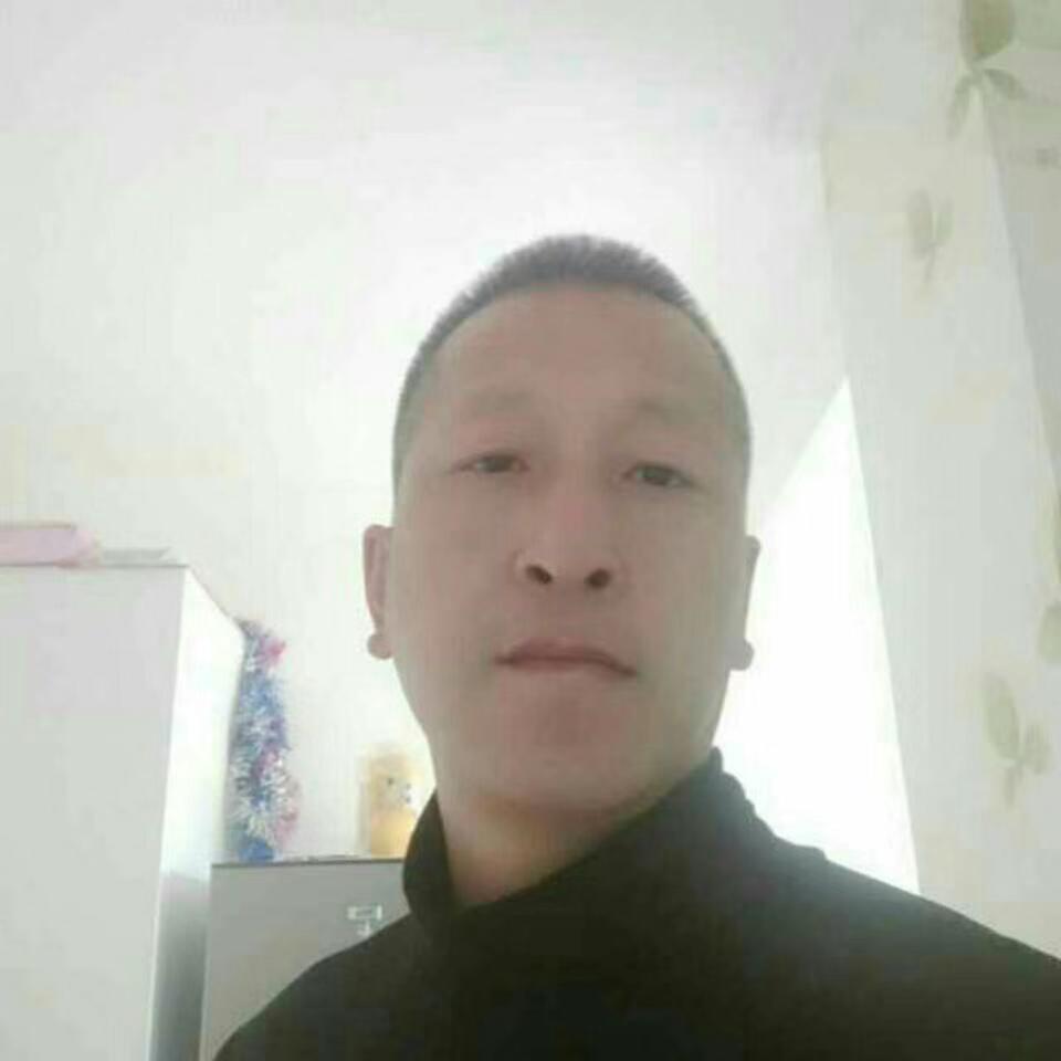 汽车深拥错落的照片