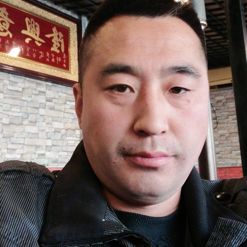 危机邂逅秋月的照片