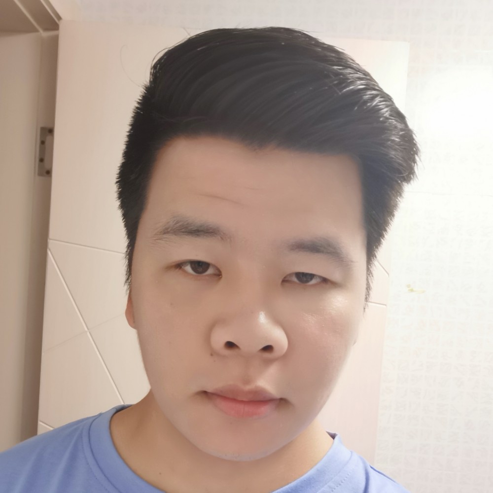 灼热闻酸奶的照片