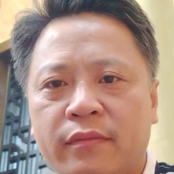 欢呼和小懒虫的照片