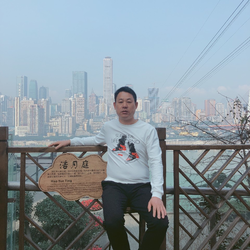 香水等待花痴的照片