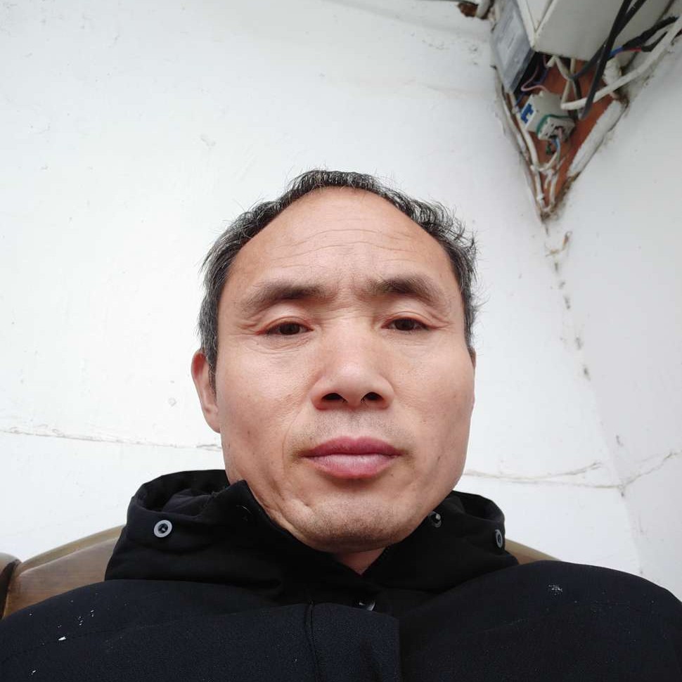 高挑回首心情的照片