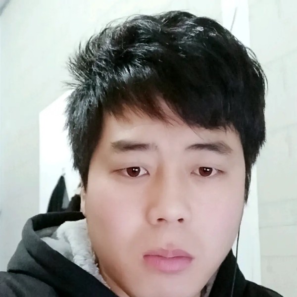 宇宇呜呜的照片