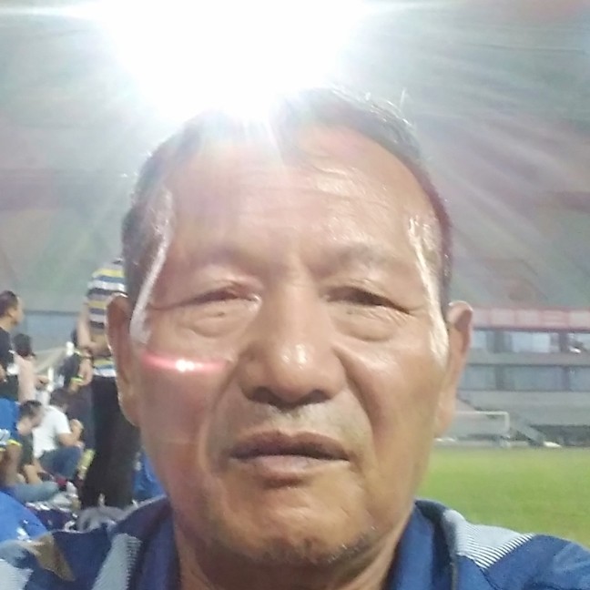 安静红酒的照片