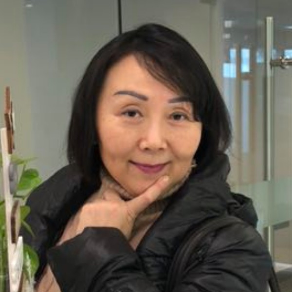 独特深拥笑靥的照片