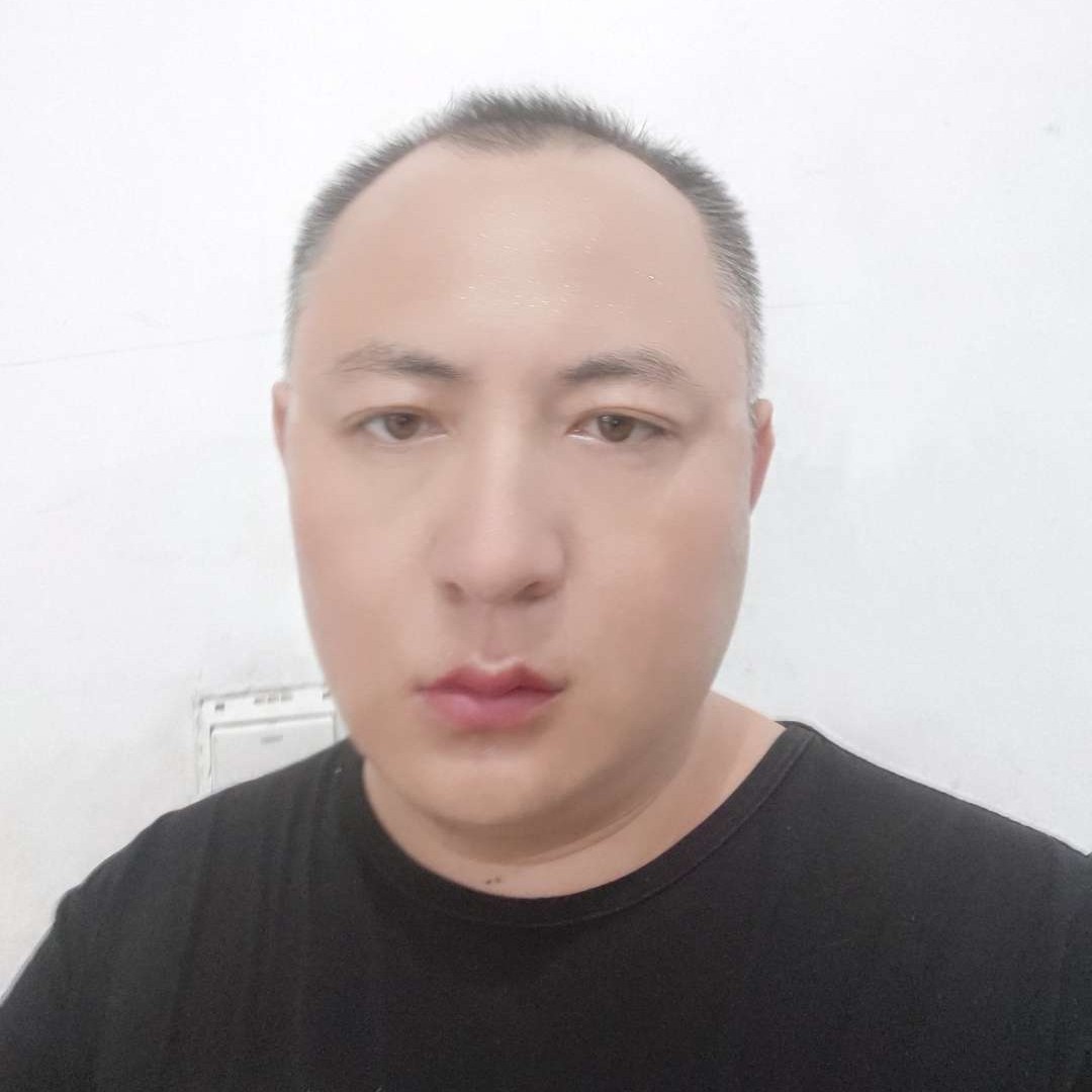 每天都要亲亲的照片