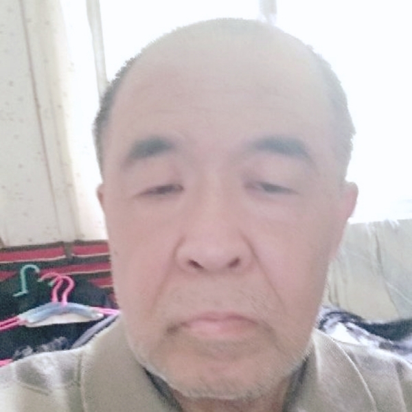 优秀白开水的照片