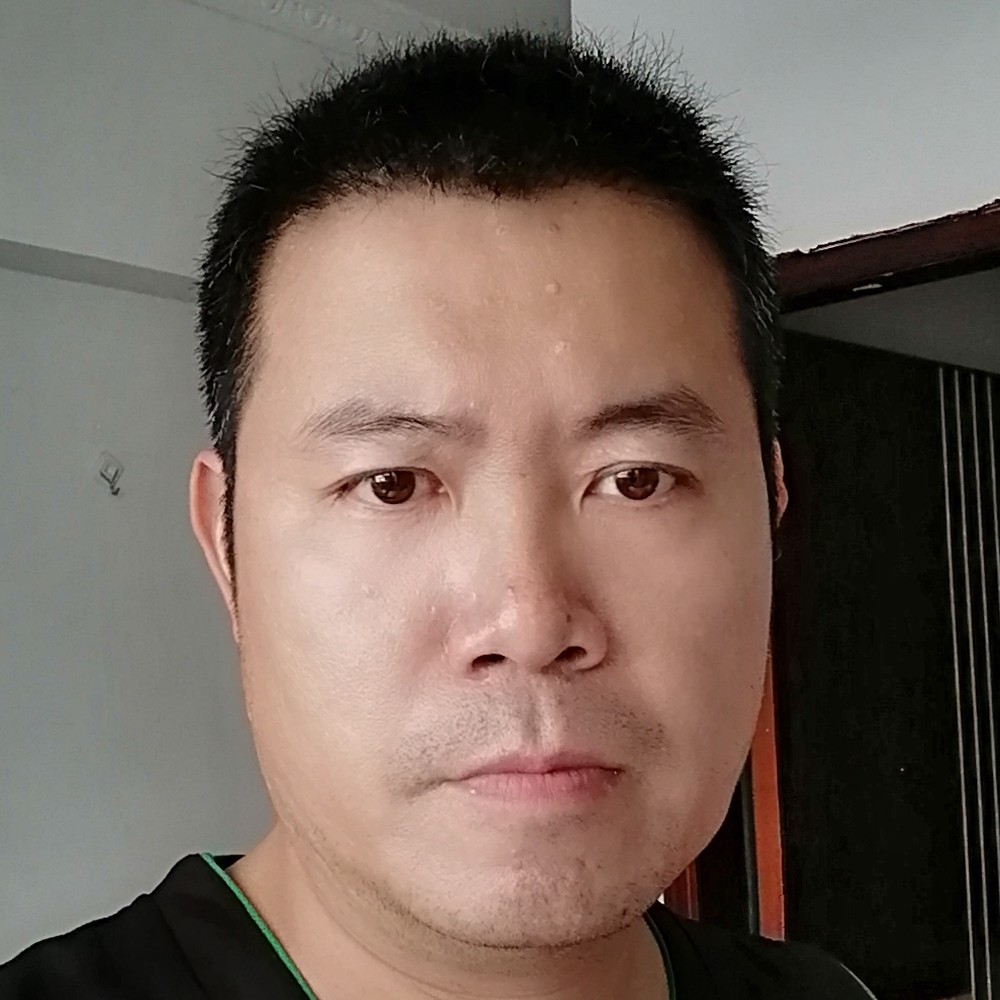枕头纯情的照片