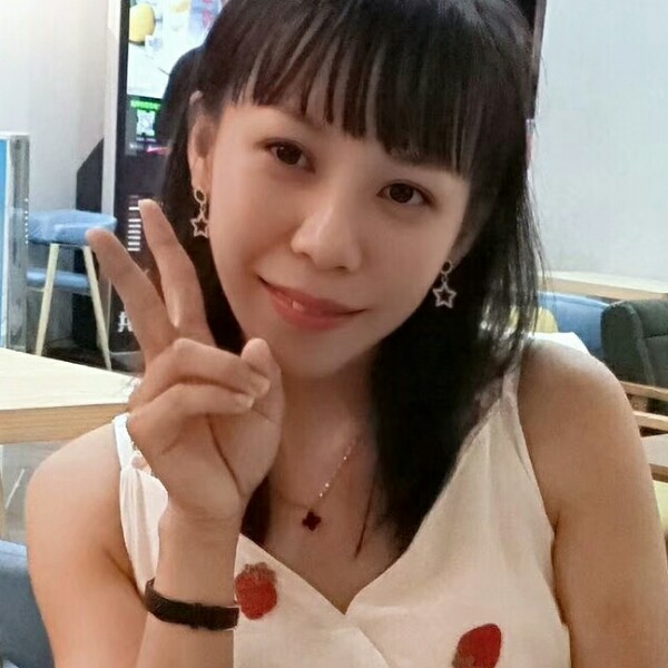啤酒淡淡的照片