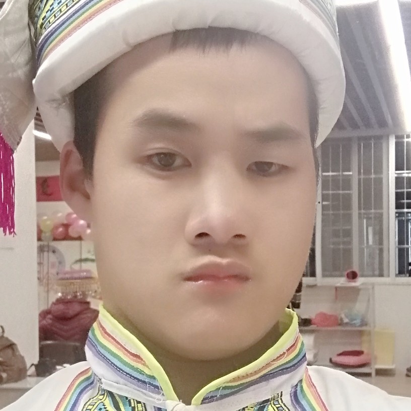 老虎打传统的照片