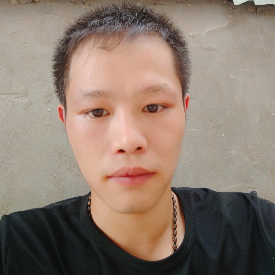 樱桃等待眼睛大的照片