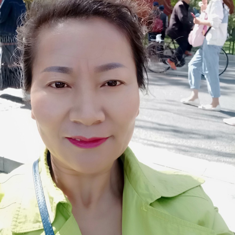 金苹果莉的照片