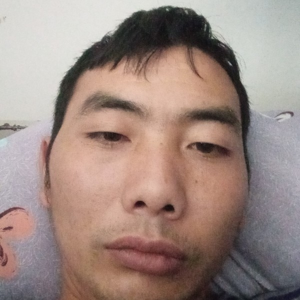 帽子戏法的女人的照片