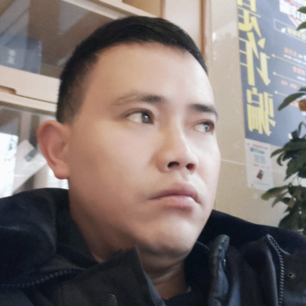 小兔子年轻的照片