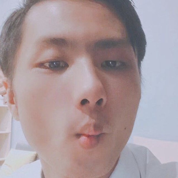 付鱼打虾的照片