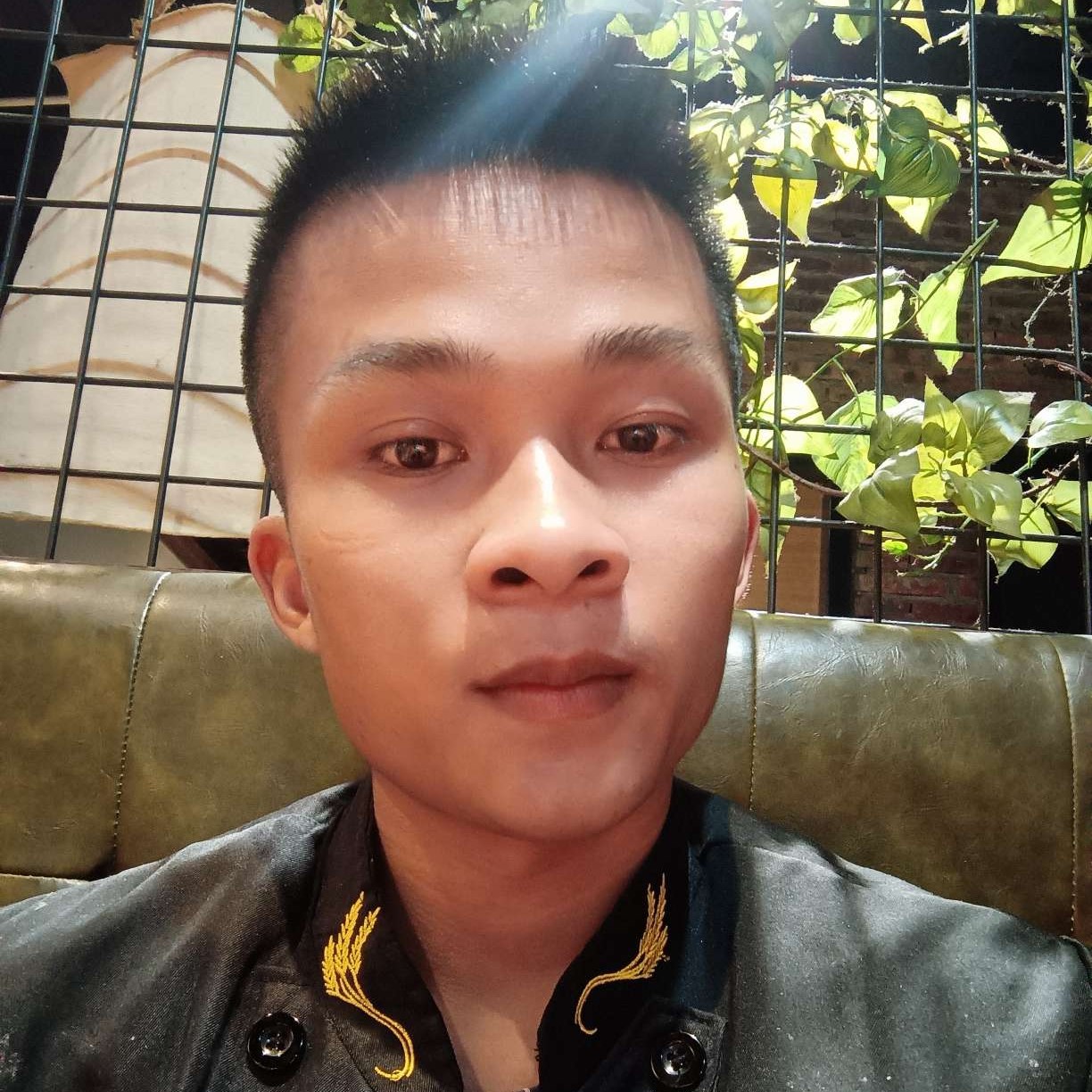 梁家威的照片
