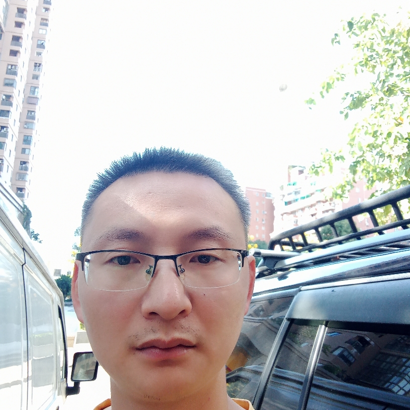 倾心温婉男的照片