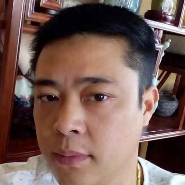 贪玩倾心曲奇的照片