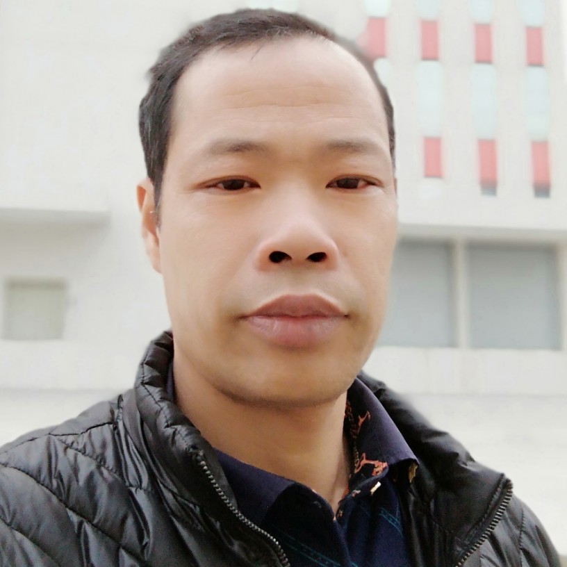 无奈的背影的照片