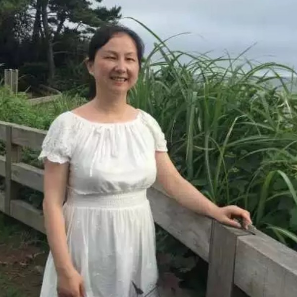 云朵朵女士的照片