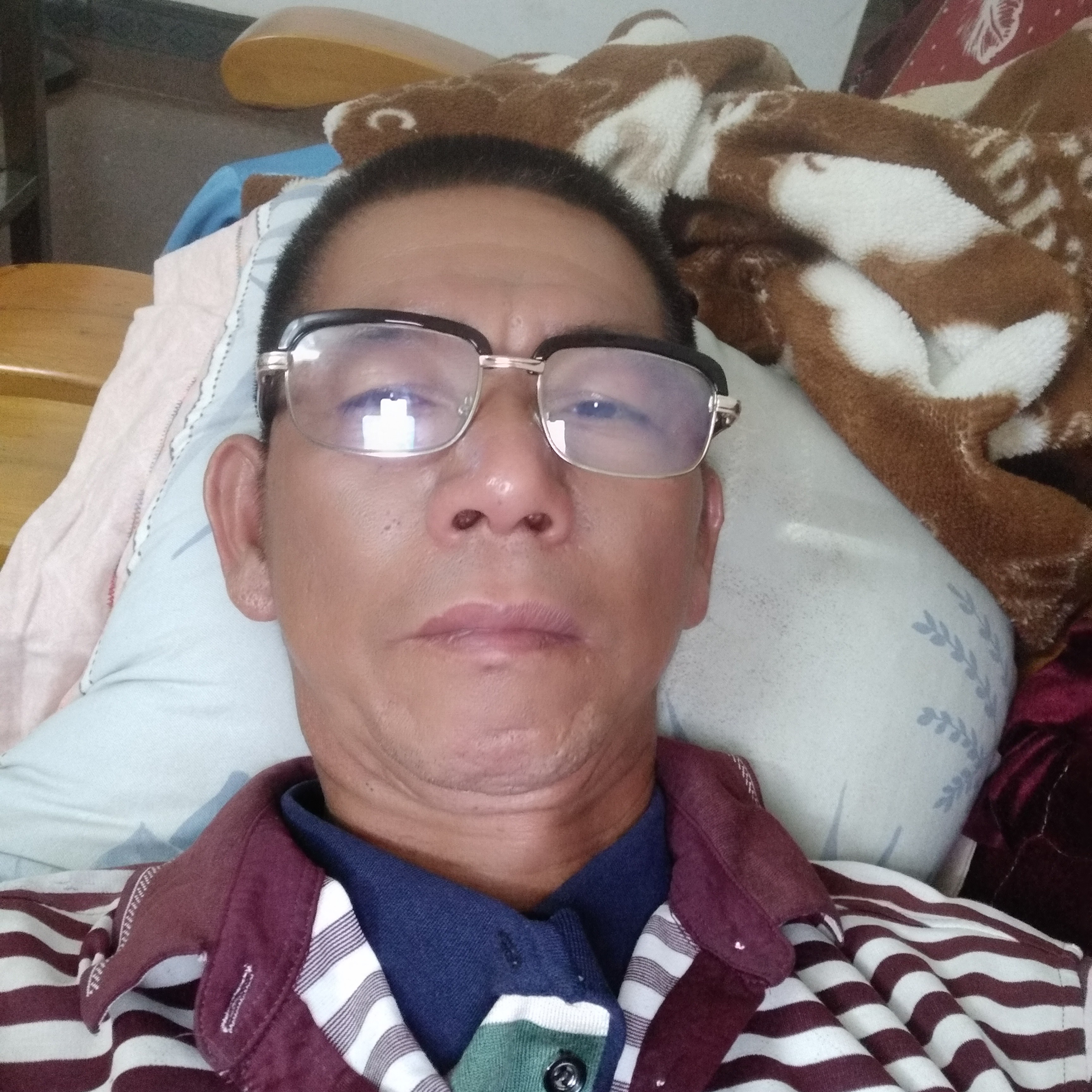 谨慎泪了心岛的照片