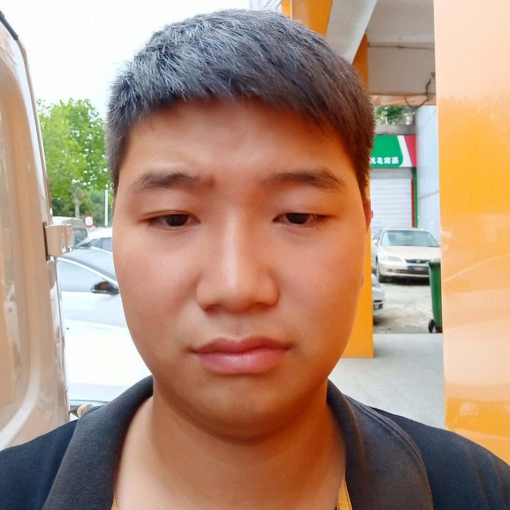 一个人，？的照片