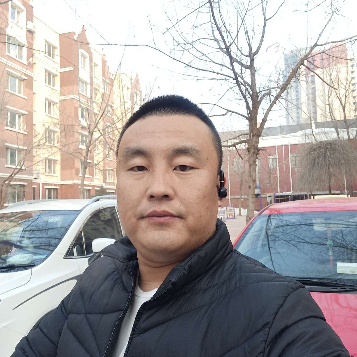 衬衫相许神勇的照片