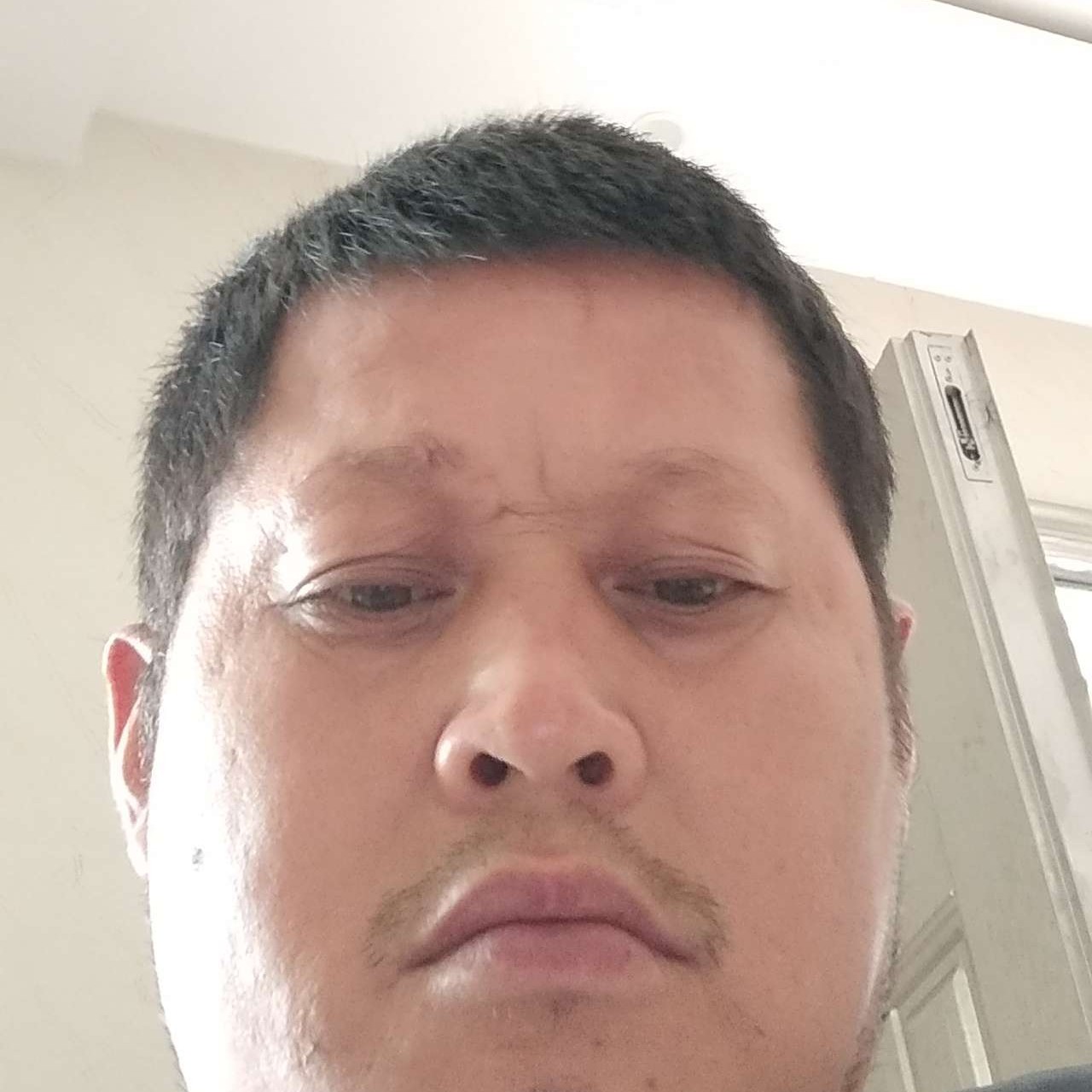 简单爱恋砖头的照片