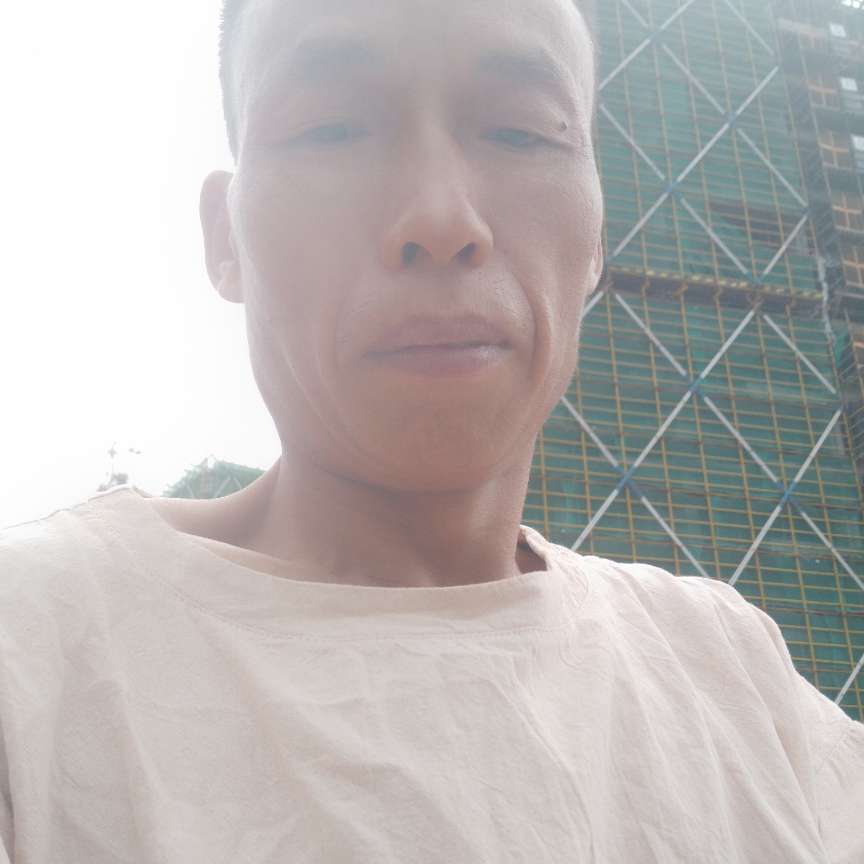 雨伞人的照片