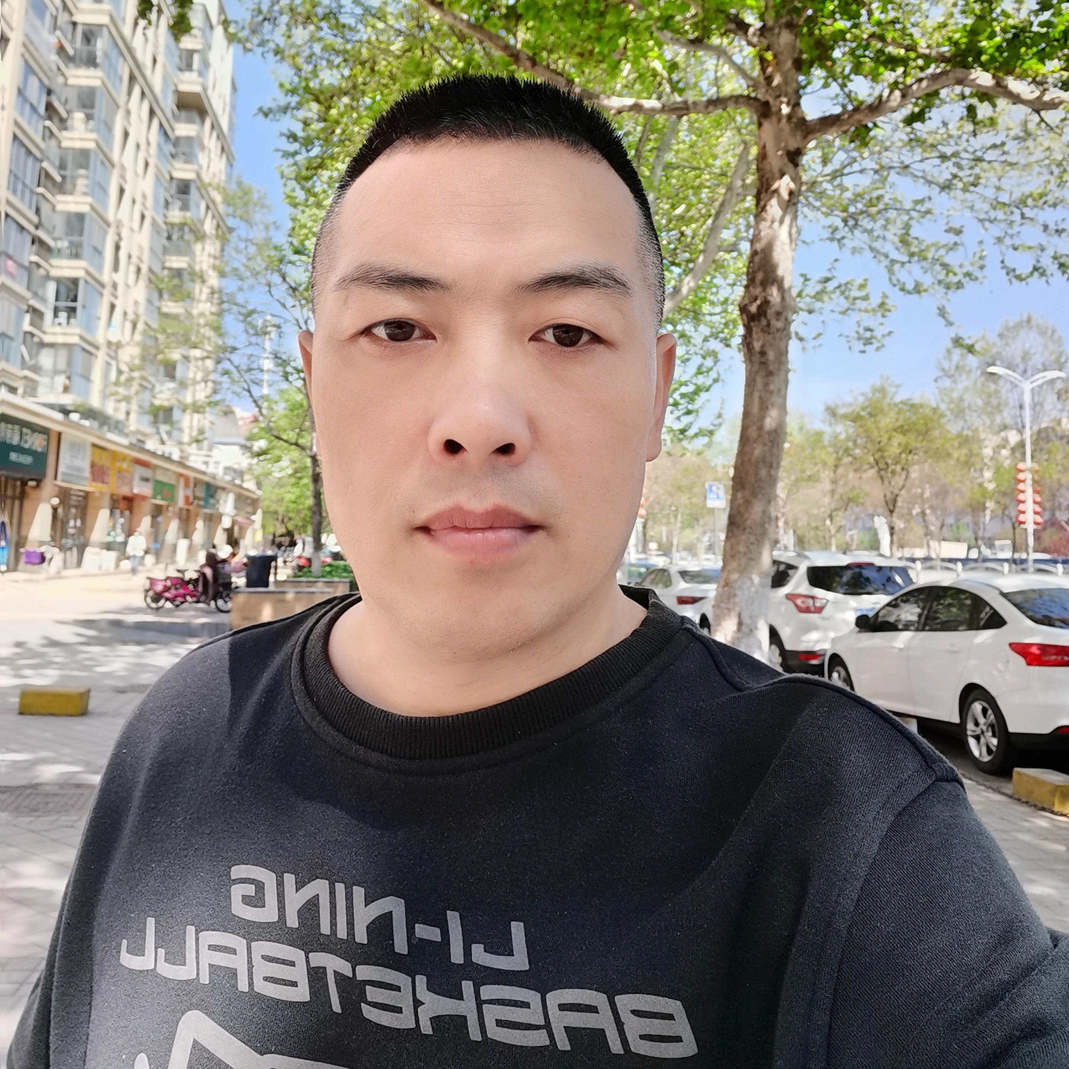 谁家爷们的照片