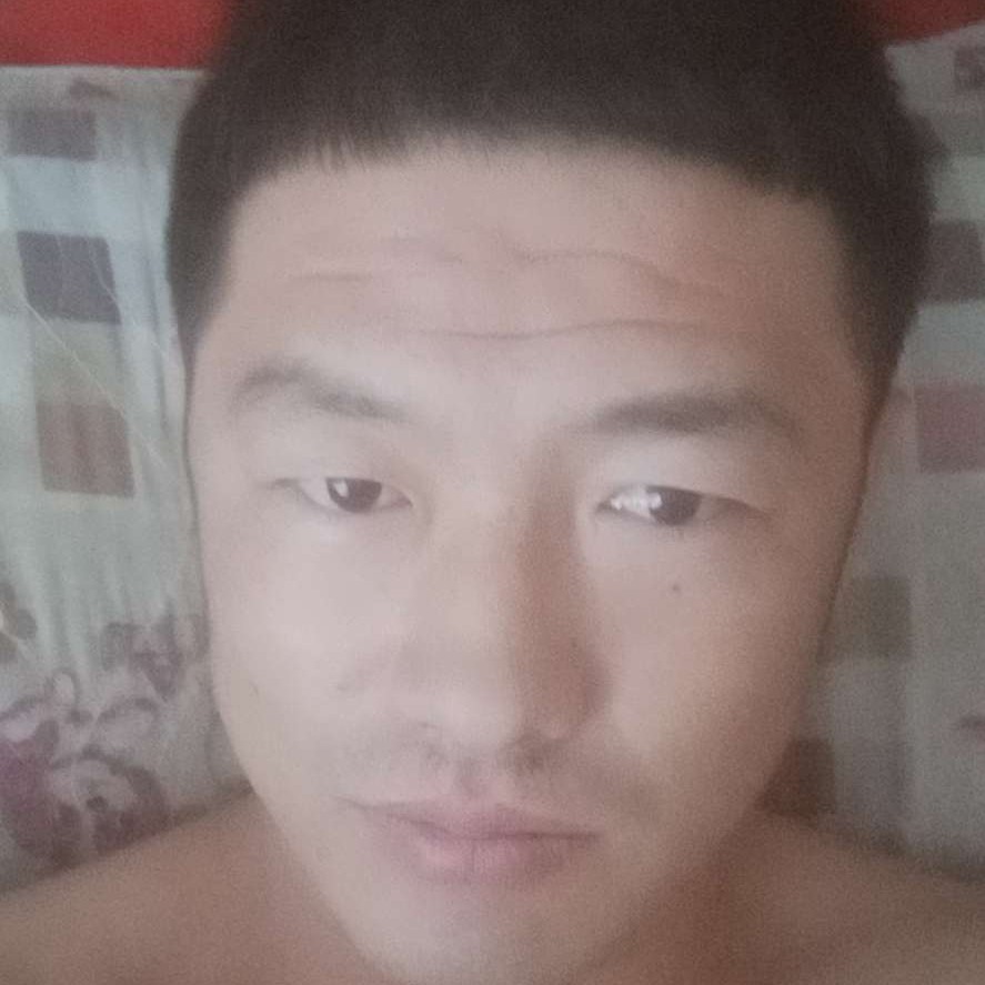 不安吃醋鸭子的照片
