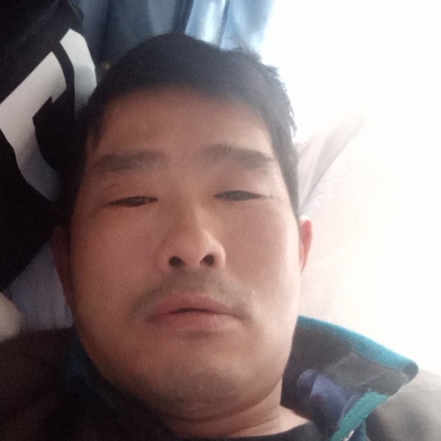 等待保卫蘩藜的照片