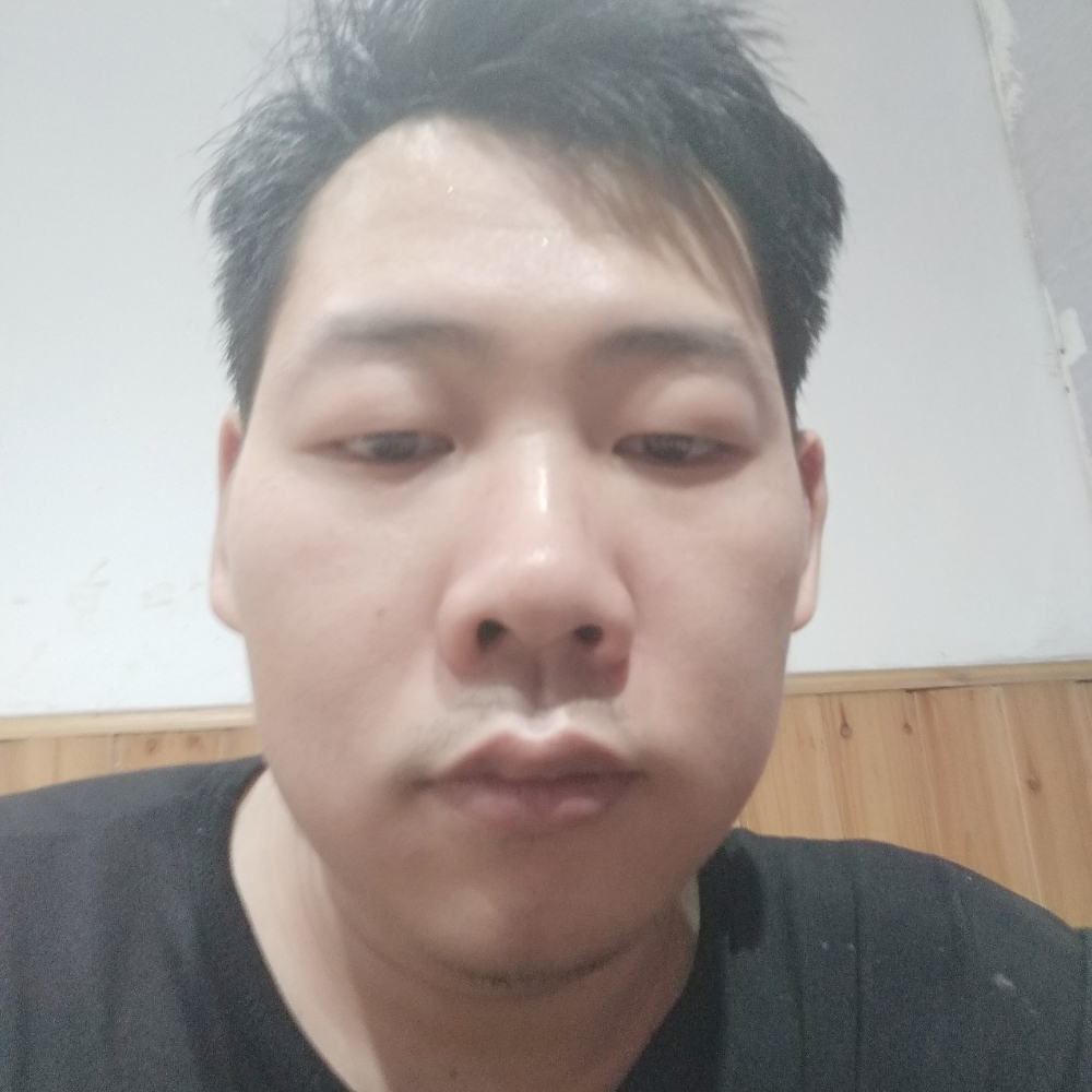 无私倾心板凳的照片