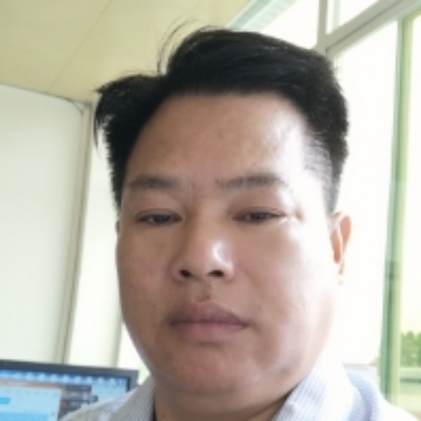 斯文浅吻犀牛的照片