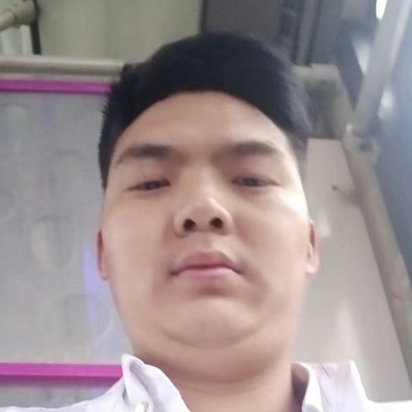 水杯醉熏的照片