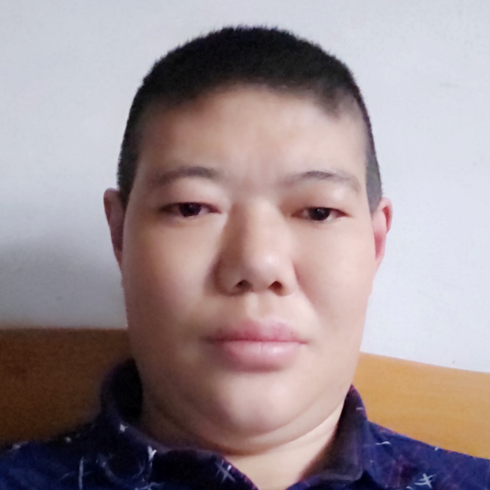 半夏苦恋大力的照片