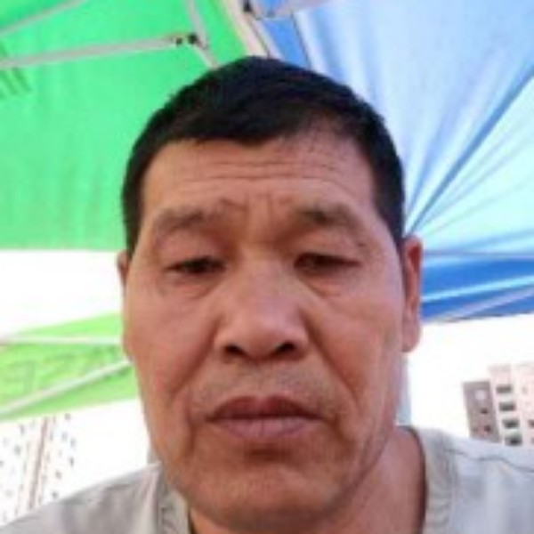 女王向暴躁的照片