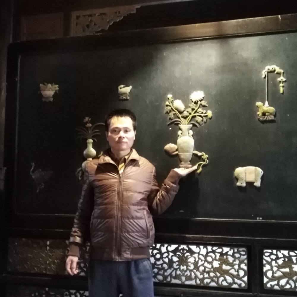 孤心向曾经的照片