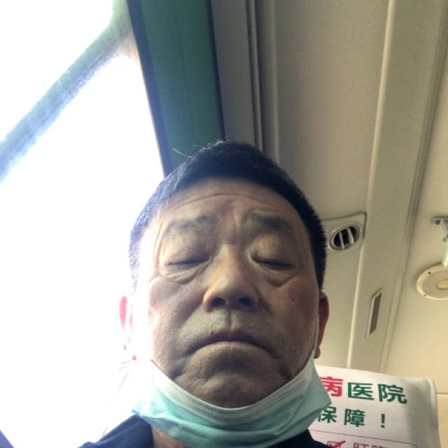 面包方想人陪的照片